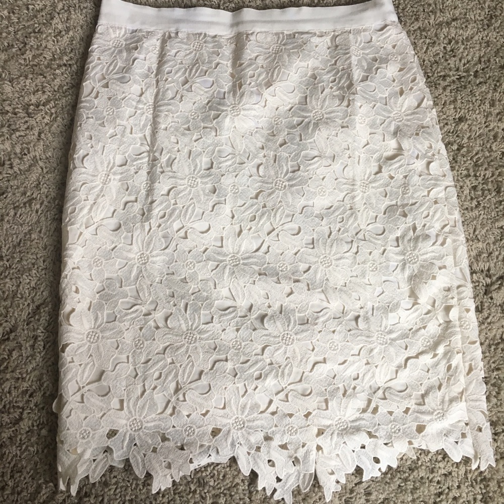 LOFT light ivory Floral Lace Pencil Skirt